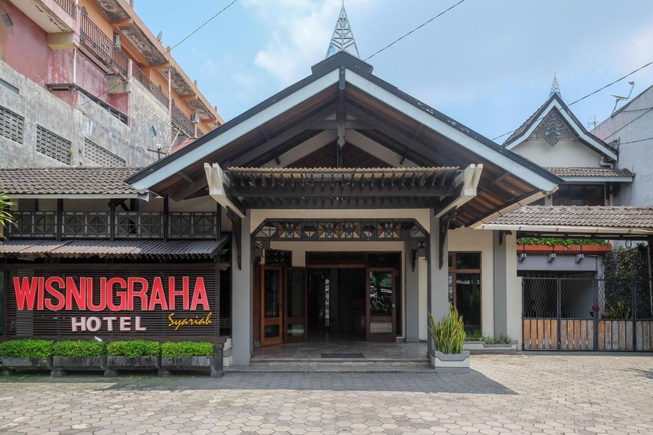 Urbanview Hotel Syariah Wisnugraha By Reddoorz Yogyakarta Extérieur photo